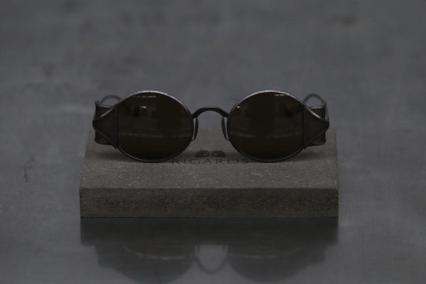Rigards X UMA WANG Joint Work Blocked Frame Sunglasses RG00UW10 Series Collection RG-RG00UW10- QTHP Bronze X Amber